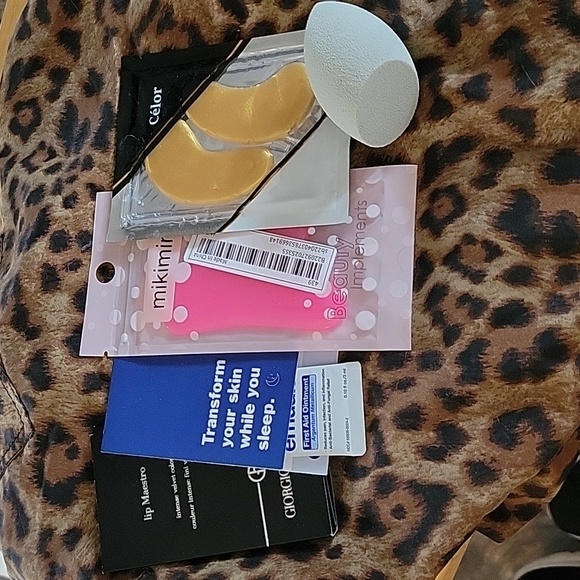 ๐ BEAUTY BUNDLE - Picture 1 of 9